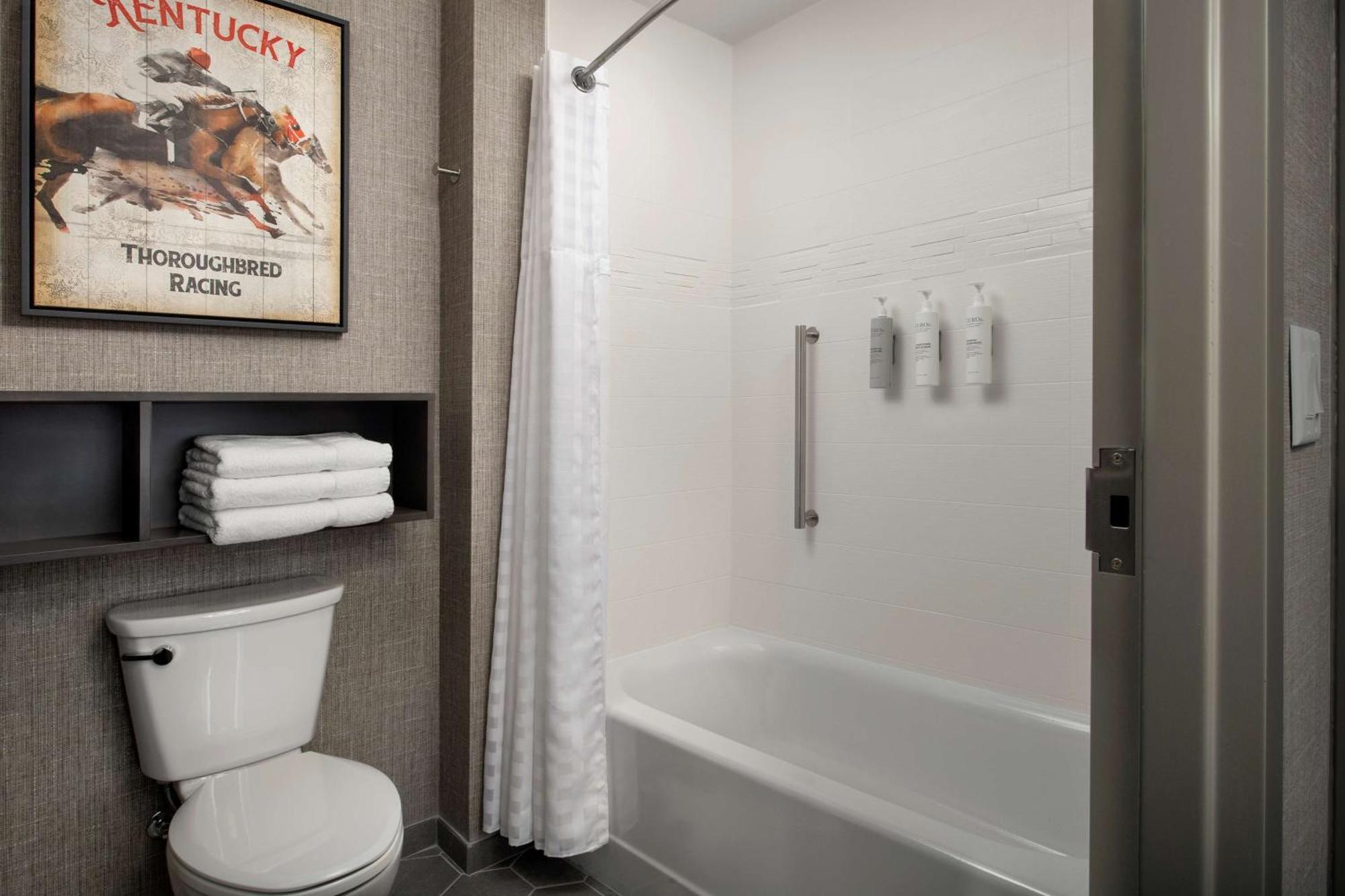 Homewood Suites By Hilton Louisville Airport Екстер'єр фото