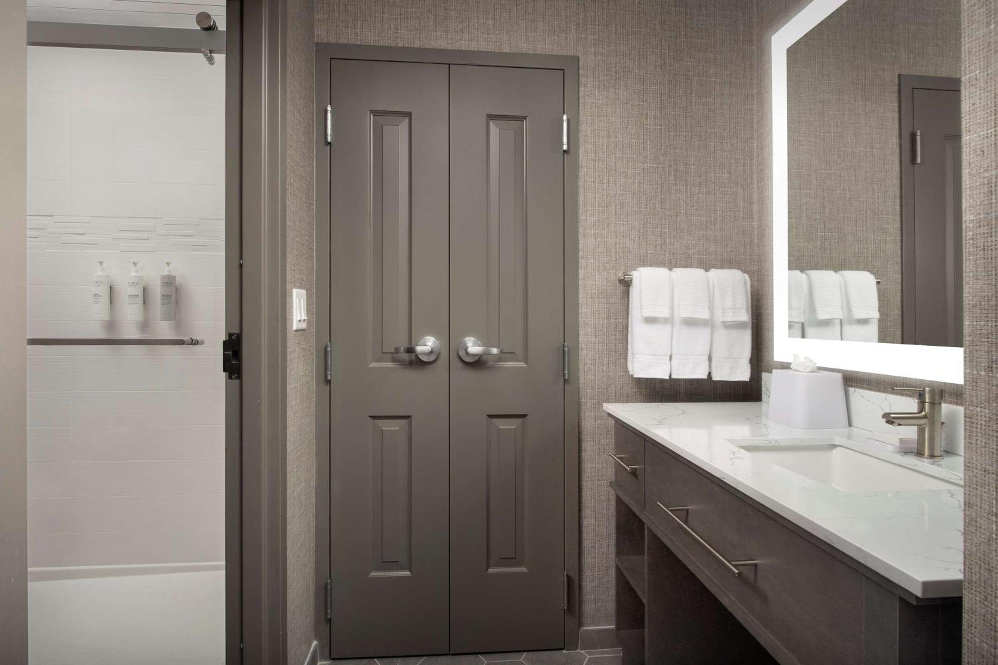 Homewood Suites By Hilton Louisville Airport Екстер'єр фото